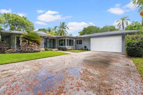 Casa en venta en Pinecrest, Florida, 6 dormitorios № 1802765 - foto 1
