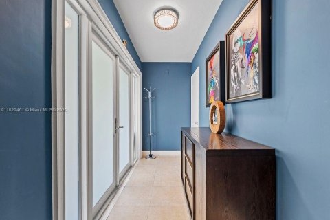 Casa en venta en Pinecrest, Florida, 6 dormitorios № 1802765 - foto 2