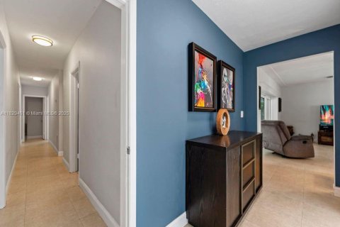 Casa en venta en Pinecrest, Florida, 6 dormitorios № 1802765 - foto 10