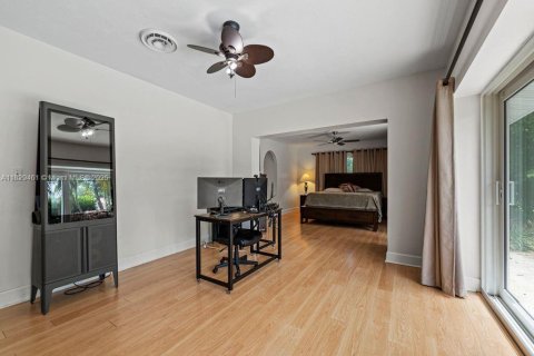 Casa en venta en Pinecrest, Florida, 6 dormitorios № 1802765 - foto 13