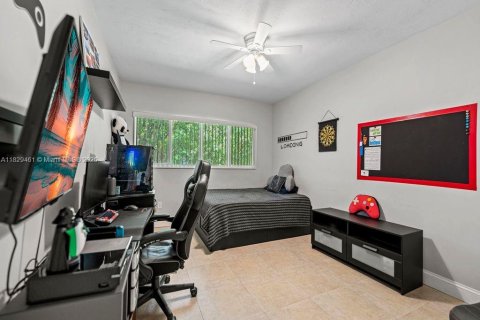 Casa en venta en Pinecrest, Florida, 6 dormitorios № 1802765 - foto 18