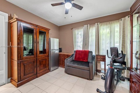Casa en venta en Pinecrest, Florida, 6 dormitorios № 1802765 - foto 21