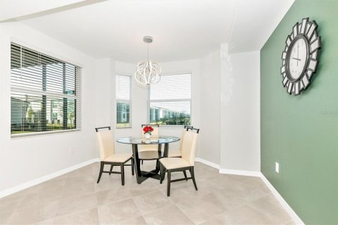 Condo in Venice, Florida, 2 bedrooms in WELLEN PARK  № 1540008 - photo 13