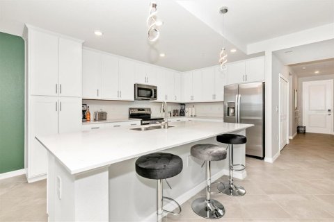 Condo in Venice, Florida, 2 bedrooms in WELLEN PARK  № 1540008 - photo 5