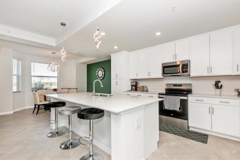 Condo in Venice, Florida, 2 bedrooms in WELLEN PARK  № 1540008 - photo 3