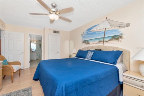 Condo in Indian Shores, Florida, 1 bedroom  № 1762159 - photo 23