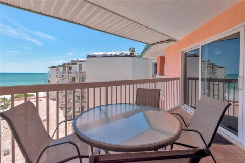 Condo in Indian Shores, Florida, 1 bedroom  № 1762159 - photo 30