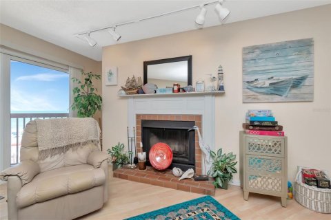 Condo in Indian Shores, Florida, 1 bedroom  № 1762159 - photo 17