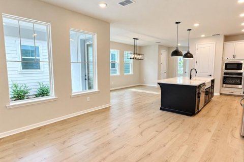 Villa ou maison à vendre à Orlando, Floride: 3 chambres, 217.21 m2 № 2410670 - photo 6