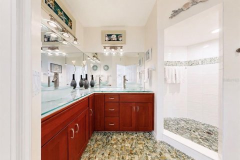 Townhouse in Saint Pete Beach, Florida 4 bedrooms, 211.35 sq.m. № 2223428 - photo 7