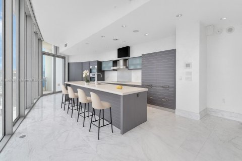 Copropriété à louer à Miami, Floride: 3 chambres, 400.41 m2 № 1925622 - photo 6