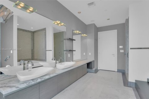 Copropriété à louer à Miami, Floride: 3 chambres, 400.41 m2 № 1925622 - photo 23