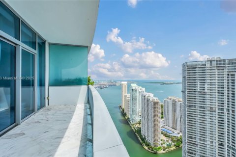 Copropriété à louer à Miami, Floride: 3 chambres, 400.41 m2 № 1925622 - photo 14