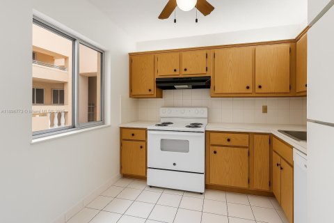 Copropriété à vendre à Hialeah, Floride: 1 chambre, 71.63 m2 № 1951784 - photo 22