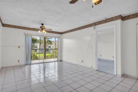 Copropriété à vendre à Hialeah, Floride: 1 chambre, 71.63 m2 № 1951784 - photo 5