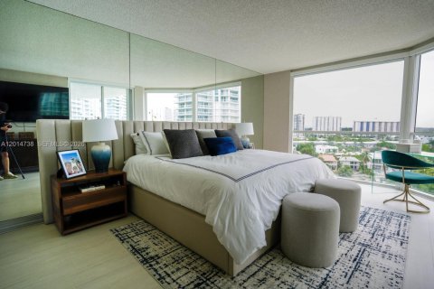 Copropriété à louer à Sunny Isles Beach, Floride: 3 chambres, 217.39 m2 № 2171280 - photo 8