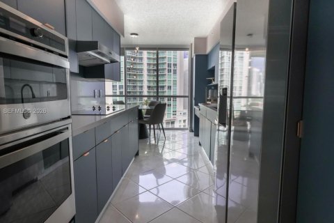 Copropriété à louer à Sunny Isles Beach, Floride: 3 chambres, 217.39 m2 № 2171280 - photo 4
