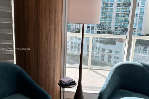 Copropriété à louer à Sunny Isles Beach, Floride: 3 chambres, 217.39 m2 № 2171280 - photo 12