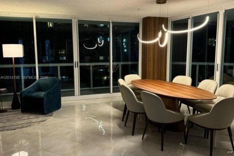 Copropriété à louer à Sunny Isles Beach, Floride: 3 chambres, 217.39 m2 № 2171280 - photo 28