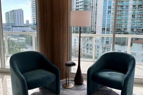 Copropriété à louer à Sunny Isles Beach, Floride: 3 chambres, 217.39 m2 № 2171280 - photo 11
