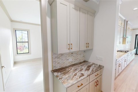 House in Punta Gorda, Florida 4 bedrooms, 259.2 sq.m. № 639203 - photo 30