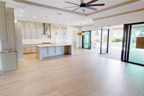 House in Punta Gorda, Florida 4 bedrooms, 259.2 sq.m. № 639203 - photo 12