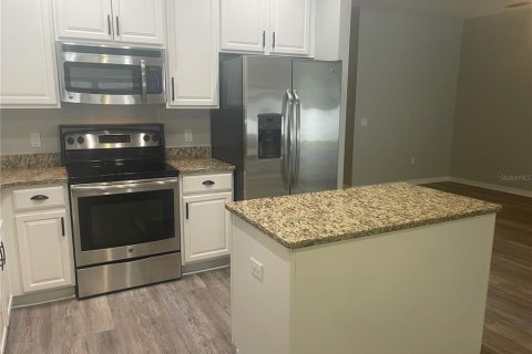 Villa ou maison à louer à Brooksville, Floride: 3 chambres, 127.93 m2 № 2167659 - photo 2