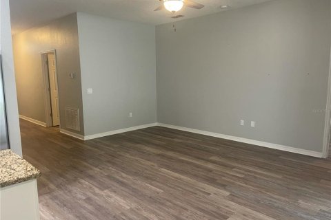 Villa ou maison à louer à Brooksville, Floride: 3 chambres, 127.93 m2 № 2167659 - photo 8