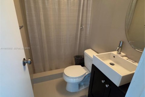 Copropriété à louer à Miami Beach, Floride: 1 chambre, 119.19 m2 № 1983951 - photo 15