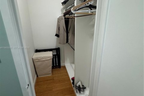 Copropriété à louer à Miami Beach, Floride: 1 chambre, 119.19 m2 № 1983951 - photo 20