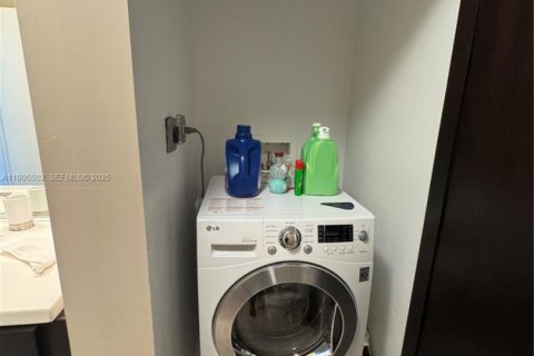 Copropriété à louer à Miami Beach, Floride: 1 chambre, 119.19 m2 № 1983951 - photo 17