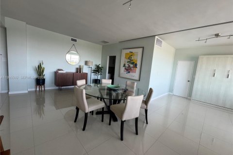 Copropriété à louer à Miami Beach, Floride: 1 chambre, 119.19 m2 № 1983951 - photo 27