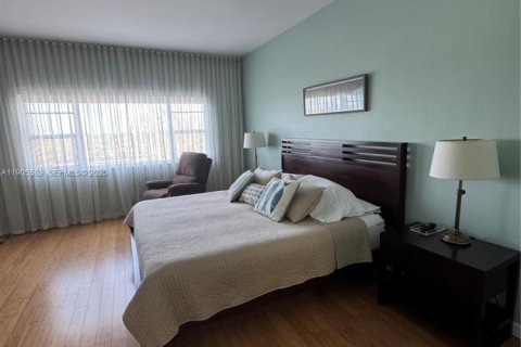 Copropriété à louer à Miami Beach, Floride: 1 chambre, 119.19 m2 № 1983951 - photo 21