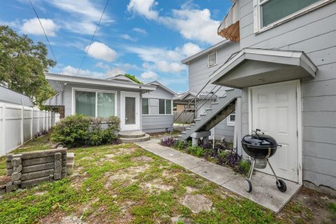 Propiedad comercial en venta en Saint Petersburg, Florida, 4 dormitorios, 192.31 m2 № 2157330 - foto 10