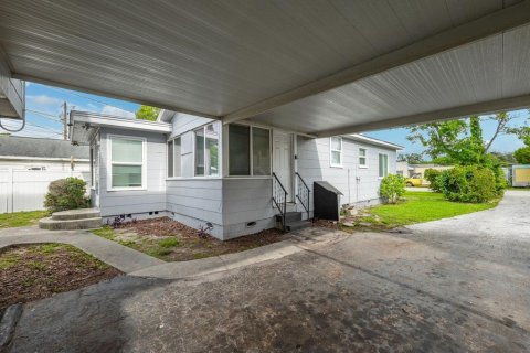 Propiedad comercial en venta en Saint Petersburg, Florida, 4 dormitorios, 192.31 m2 № 2157330 - foto 8