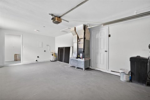 Casa en venta en New Port Richey, Florida, 2 dormitorios, 74.41 m2 № 1902544 - foto 11