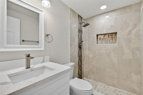 Casa en venta en New Port Richey, Florida, 2 dormitorios, 74.41 m2 № 1902544 - foto 13