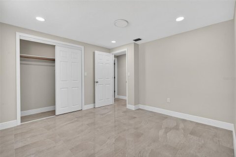 Casa en venta en New Port Richey, Florida, 2 dormitorios, 74.41 m2 № 1902544 - foto 16