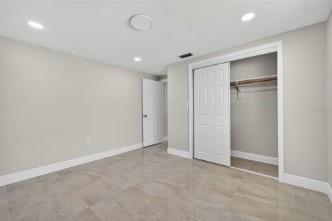 Casa en venta en New Port Richey, Florida, 2 dormitorios, 74.41 m2 № 1902544 - foto 20