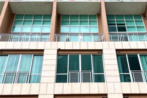 Condo in Miami, Florida  № 1965573 - photo 3