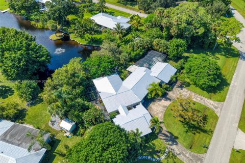 Villa ou maison à vendre à Vero Beach, Floride: 4 chambres, 263.19 m2 № 1955178 - photo 9