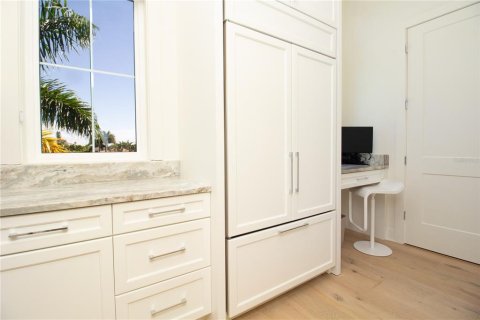 Villa ou maison à vendre à Saint Pete Beach, Floride: 5 chambres, 447.6 m2 № 2425833 - photo 14