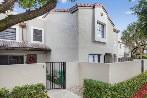 Купить таунхаус в Майами, Флорида 2 спальни, 100.15м2, № 1975496 - фото 2