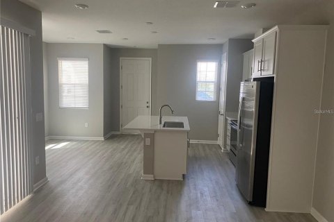 Townhouse in Kissimmee, Florida 3 bedrooms, 139.35 sq.m. № 2121186 - photo 7