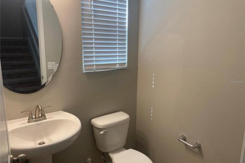 Townhouse in Kissimmee, Florida 3 bedrooms, 139.35 sq.m. № 2121186 - photo 11