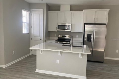Townhouse in Kissimmee, Florida 3 bedrooms, 139.35 sq.m. № 2121186 - photo 3