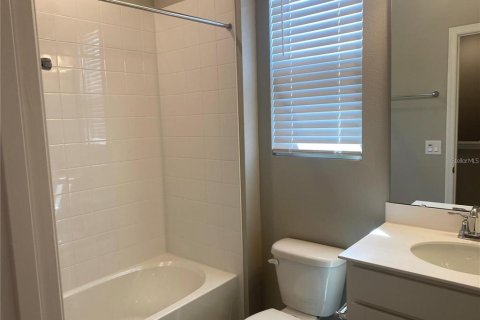 Townhouse in Kissimmee, Florida 3 bedrooms, 139.35 sq.m. № 2121186 - photo 12