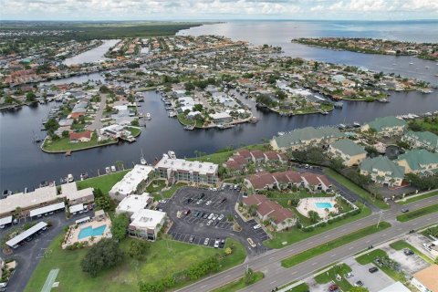 Condominio en venta en Apollo Beach, Florida, 2 dormitorios, 120.4 m2 № 1344124 - foto 2