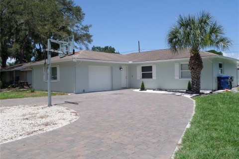 Villa ou maison à Sarasota, Floride 3 chambres, 117.15 m2 № 2318758