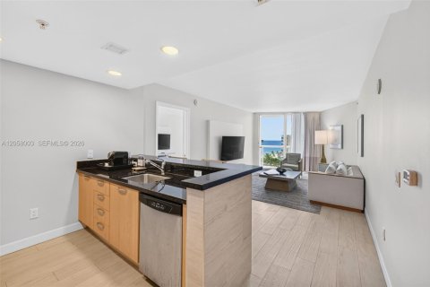 Hotel en venta en Fort Lauderdale, Florida, 1 dormitorio, 80.64 m2 № 2244284 - foto 6
